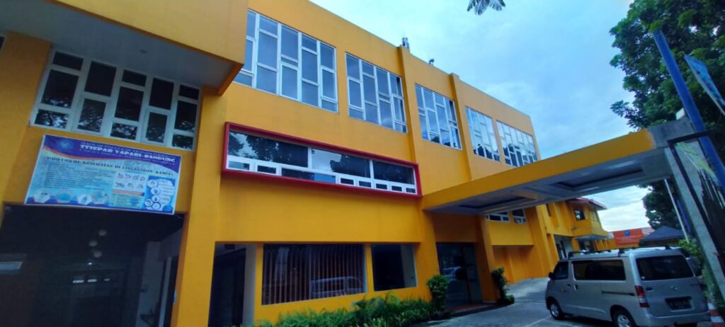 Gedung2